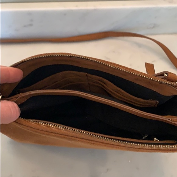 Suede cross over body purse - Picture 2 of 4